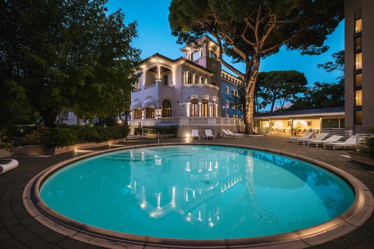 Hotel De La Ville Riccione Exterior foto