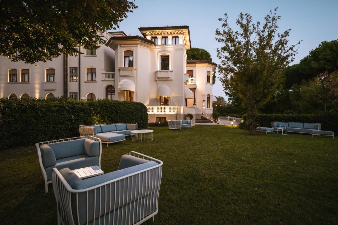 Hotel De La Ville Riccione Exterior foto
