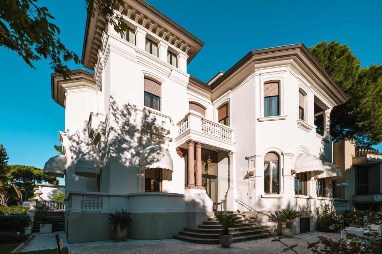 Hotel De La Ville Riccione Exterior foto